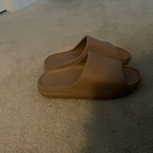 Selling Yeezys. Size 12. Color is Tan.